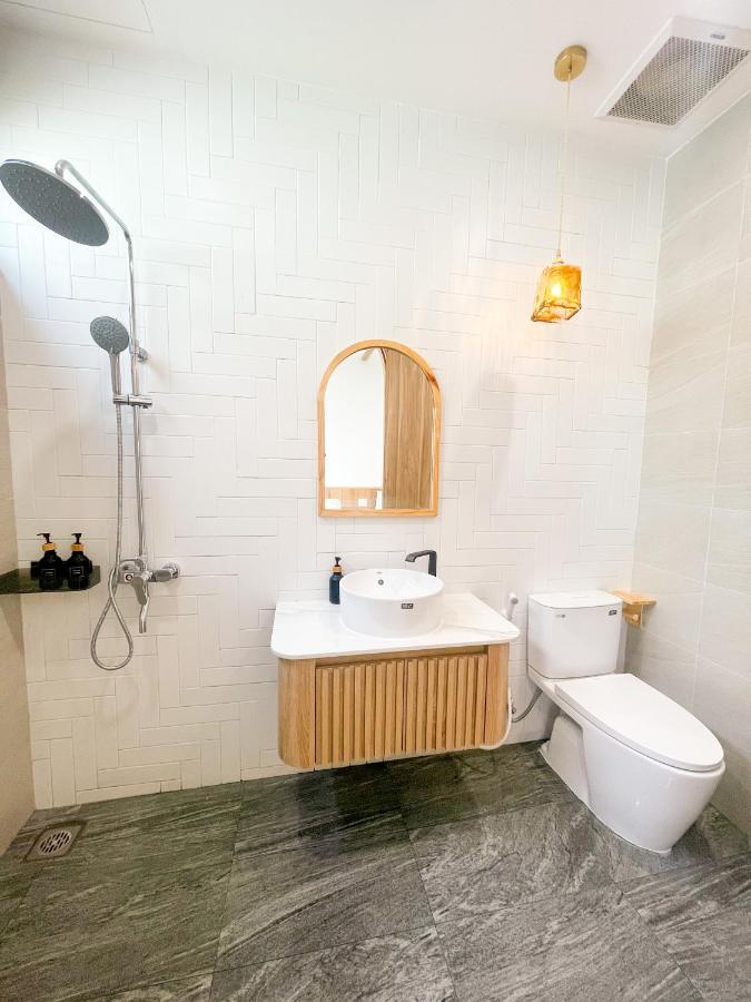 Apartment Baphu Beachwalk - 5 Min Walk To My Khe Da Nang